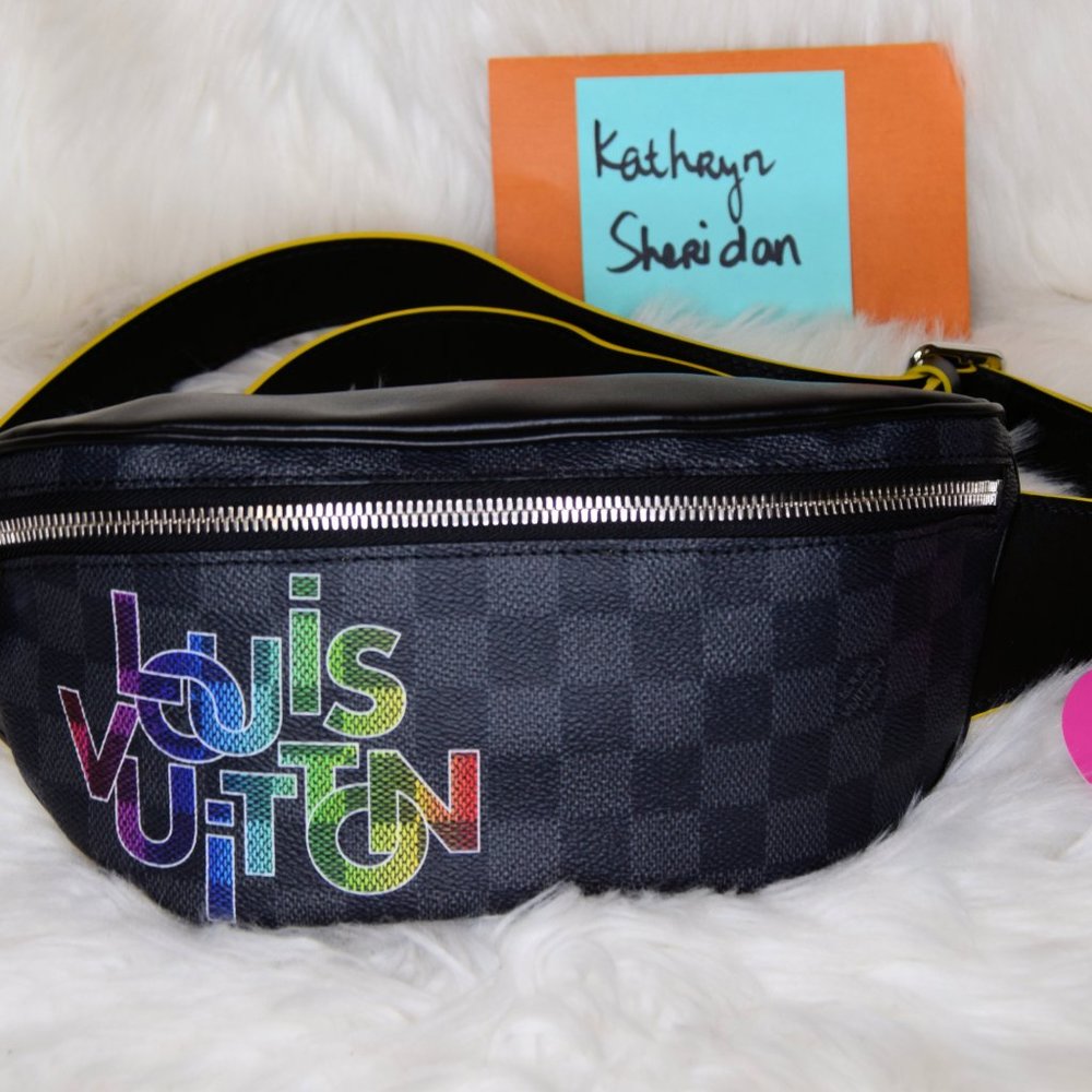 NEW UNUSED LOUIS VUITTON DAMIER GRAPHITE BUMBAG - Picture 8 of 15